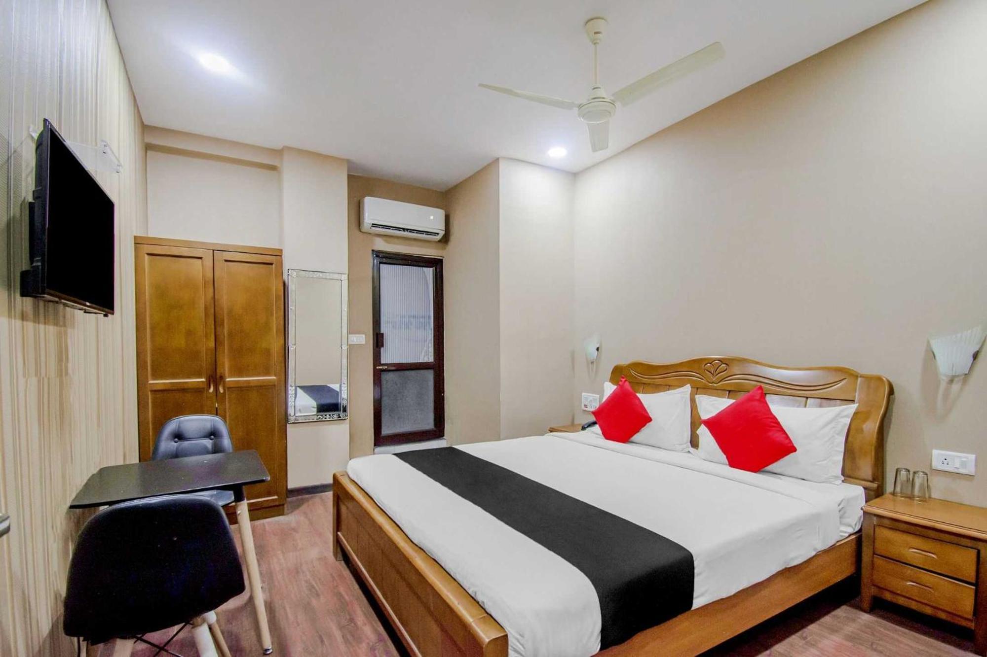 Collection O Mg Guest House Kolkata Luaran gambar